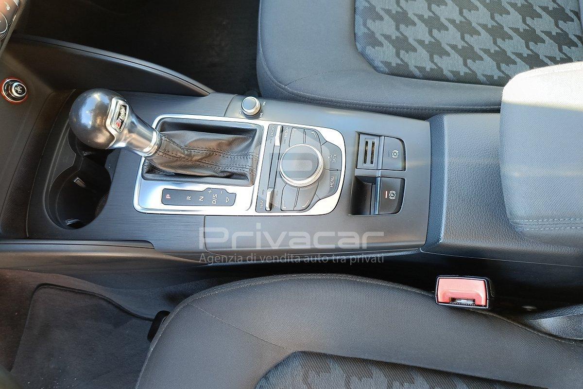 AUDI A3 SPB 2.0 TDI S tronic Attraction