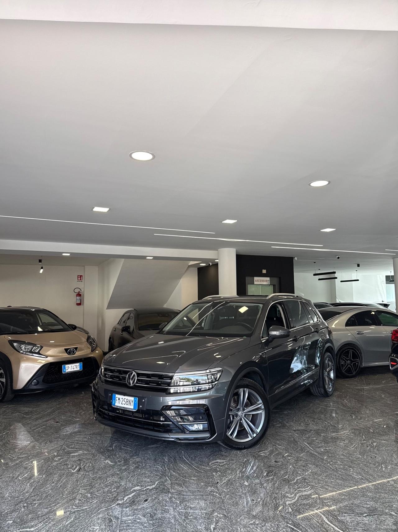 Volkswagen Tiguan 2.0 TDI SCR DSG 4MOTION R-LINE