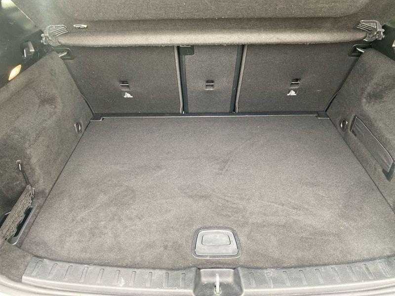 Mercedes-Benz GLA 180 d Business auto
