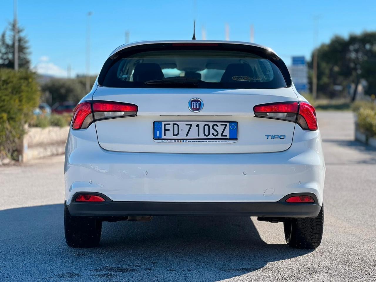 Fiat Tipo 1.6 Mjt S&S 5 porte Easy