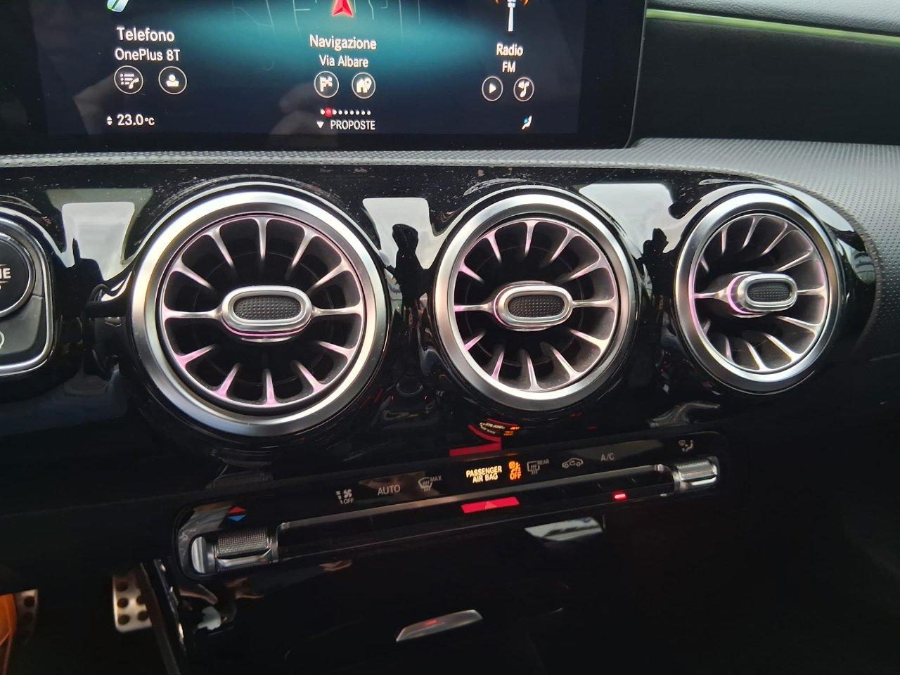 MERCEDES A250 4 MATIC PREMIUM