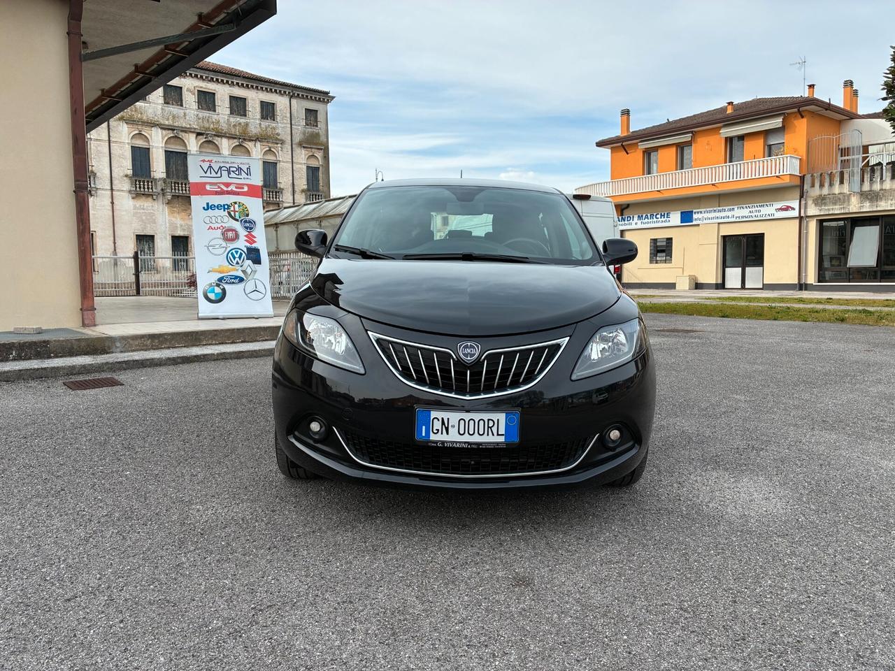Lancia Ypsilon 1.0 FireFly 5 porte S&S Hybrid Gold