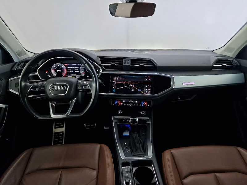 AUDI Q3 35 TDI S tronic Business Advanced