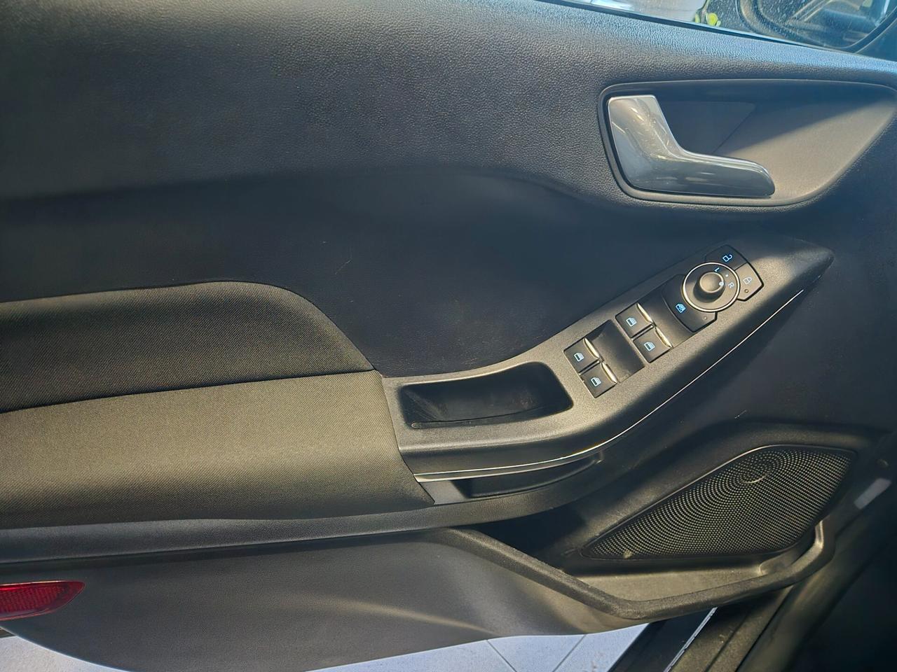 Ford Fiesta 1.1 75 CV 5 porte Titanium