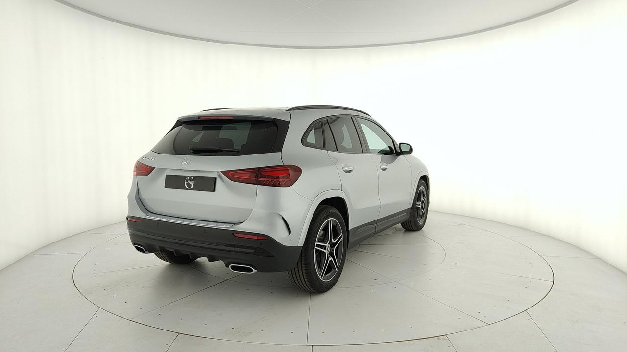 Mercedes-Benz GLA 200 d automatic