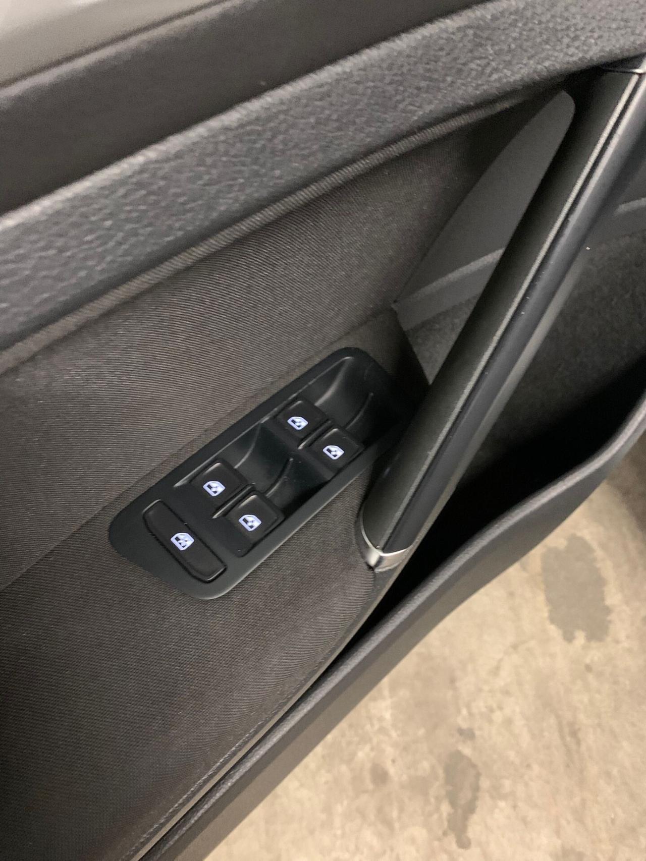 Volkswagen Golf 1.0 TSI 115 CV DSG 5p. Comfortline BlueMotion