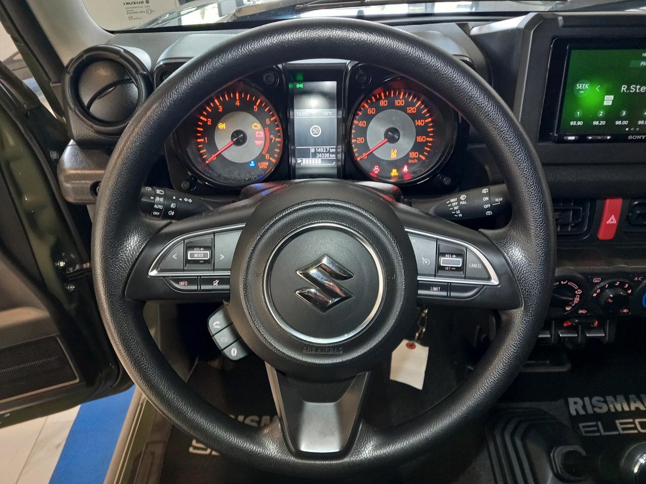 Suzuki Jimny 1.5 5MT PRO (N1)