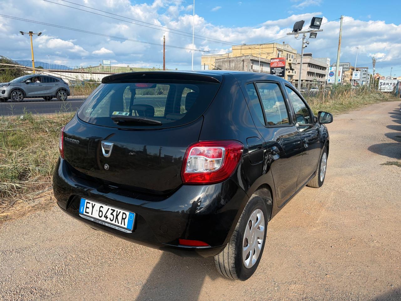 DACIA SANDERO 1.2 75CV ANNO 2015 92000 KM