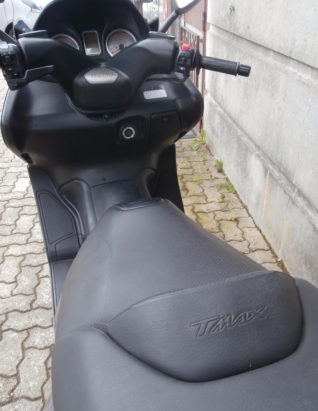Yamaha T Max T-Max 500 (2004 - 07) passaggio incluso.