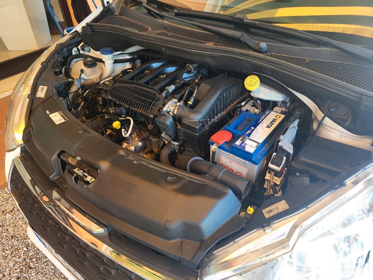 Peugeot 208 1.2 VTi 82 CV 5 porte Allure