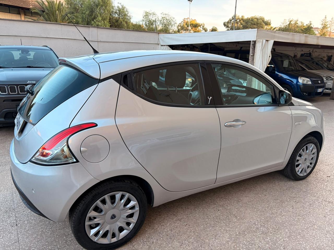 Lancia Ypsilon 1.2 Benz