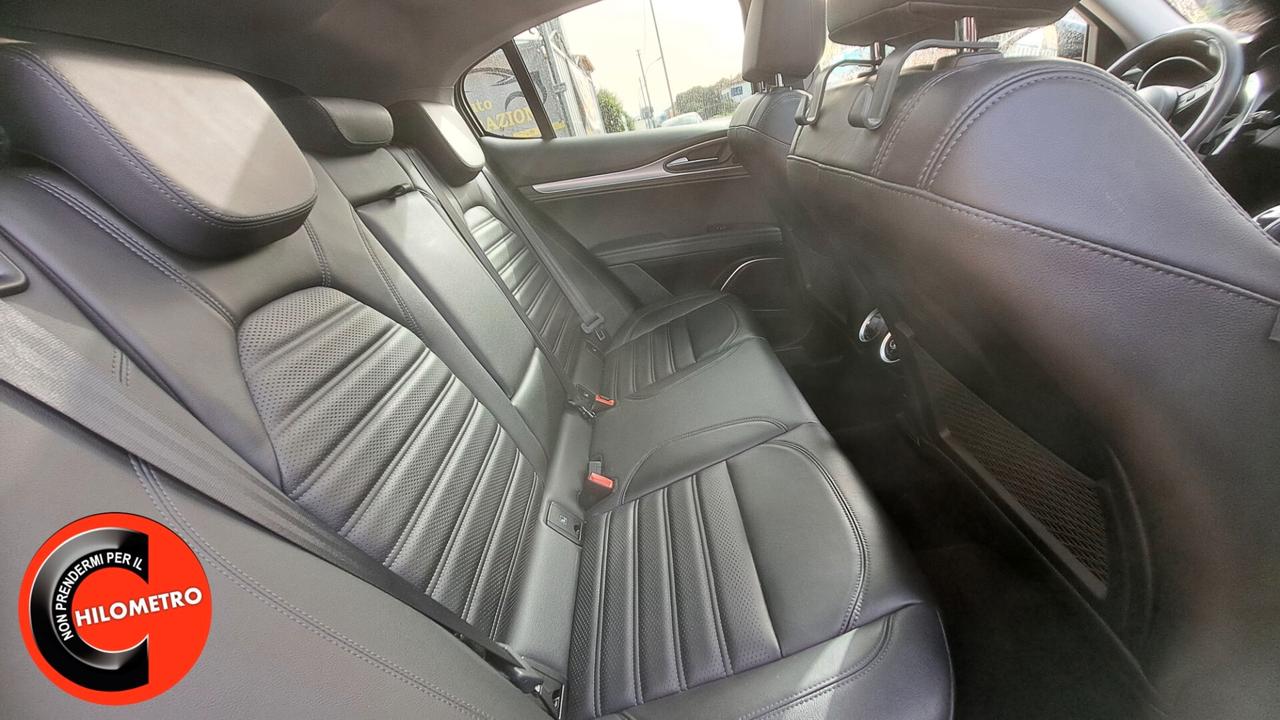 Stelvio 210 CV AT8 Q4 Veloce UNICOPRO FULL