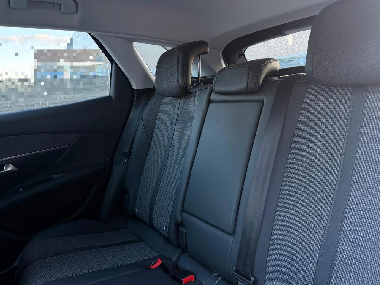 Peugeot 3008 BlueHDi 130 S&S Allure