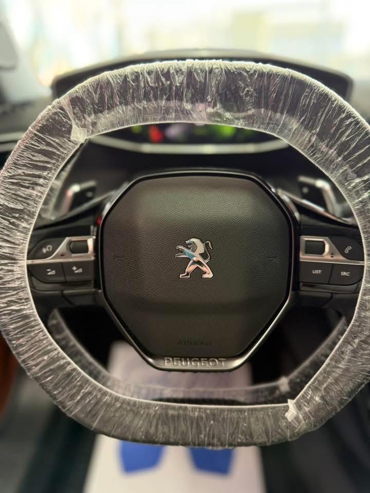 Peugeot 2008 BlueHDi 130 CV EAT8 Allure Pack 2022