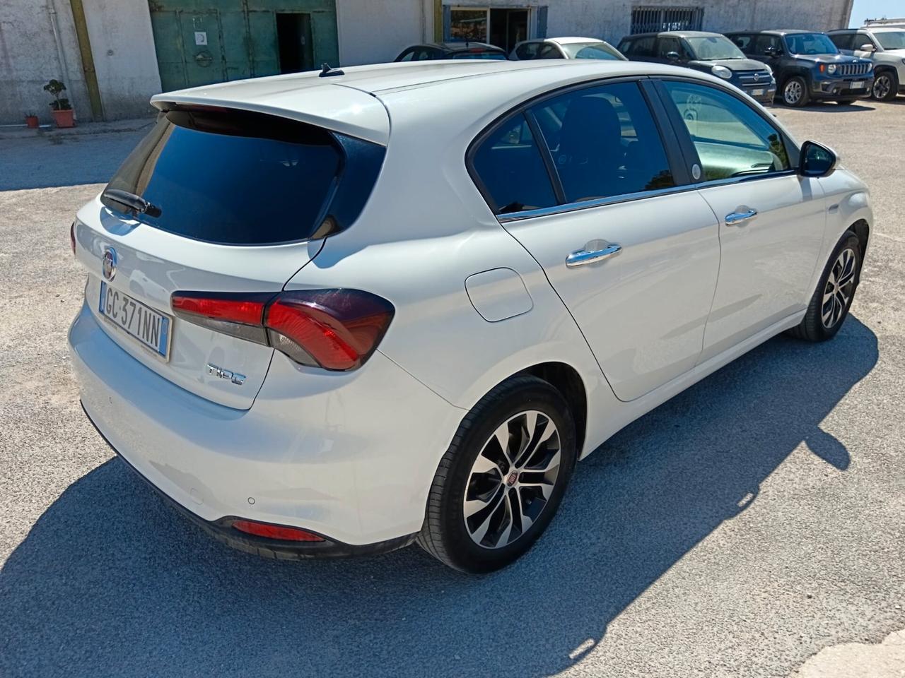Fiat Tipo 1.6 Mjt S&S 5 porte Mirror