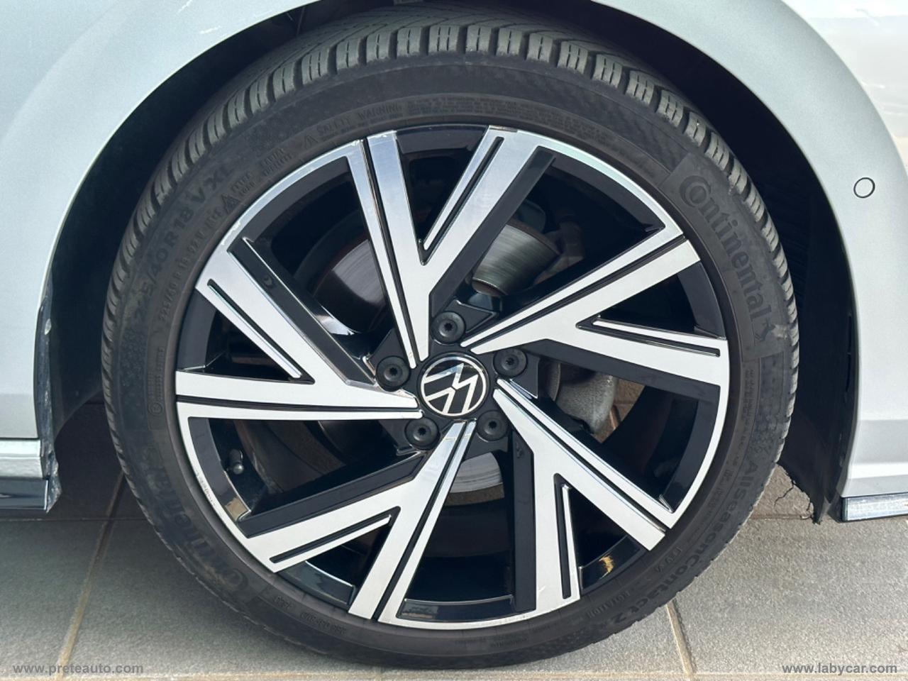 VOLKSWAGEN Golf 2.0 TDI 150 CV DSG SCR R-Line TETTO/HARMAN KARDON