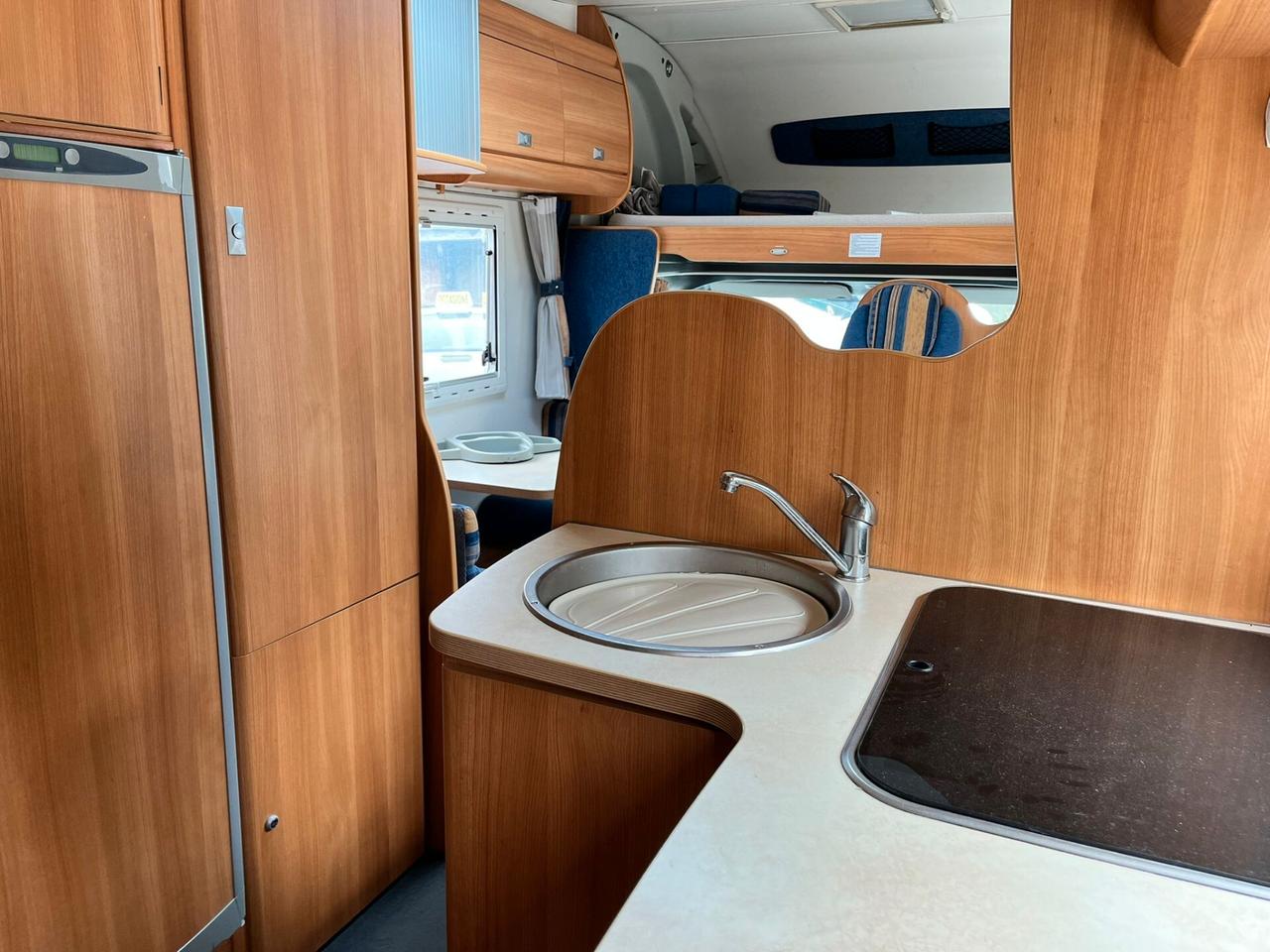 Challenger 972 mansardato gemellato SOLO 41.000 KM! 7 posti letto