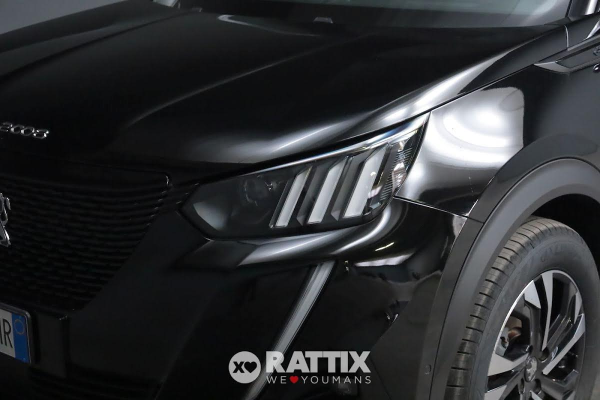 Peugeot e-2008 motore elettrico 100kW GT