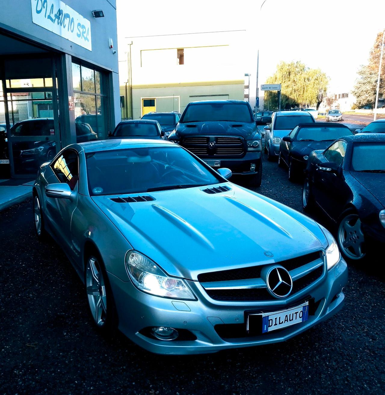 Mercedes-Benz SL 350 PELLE NAVI CERCHI AMG -- PERMUTE - FINANZIABILE