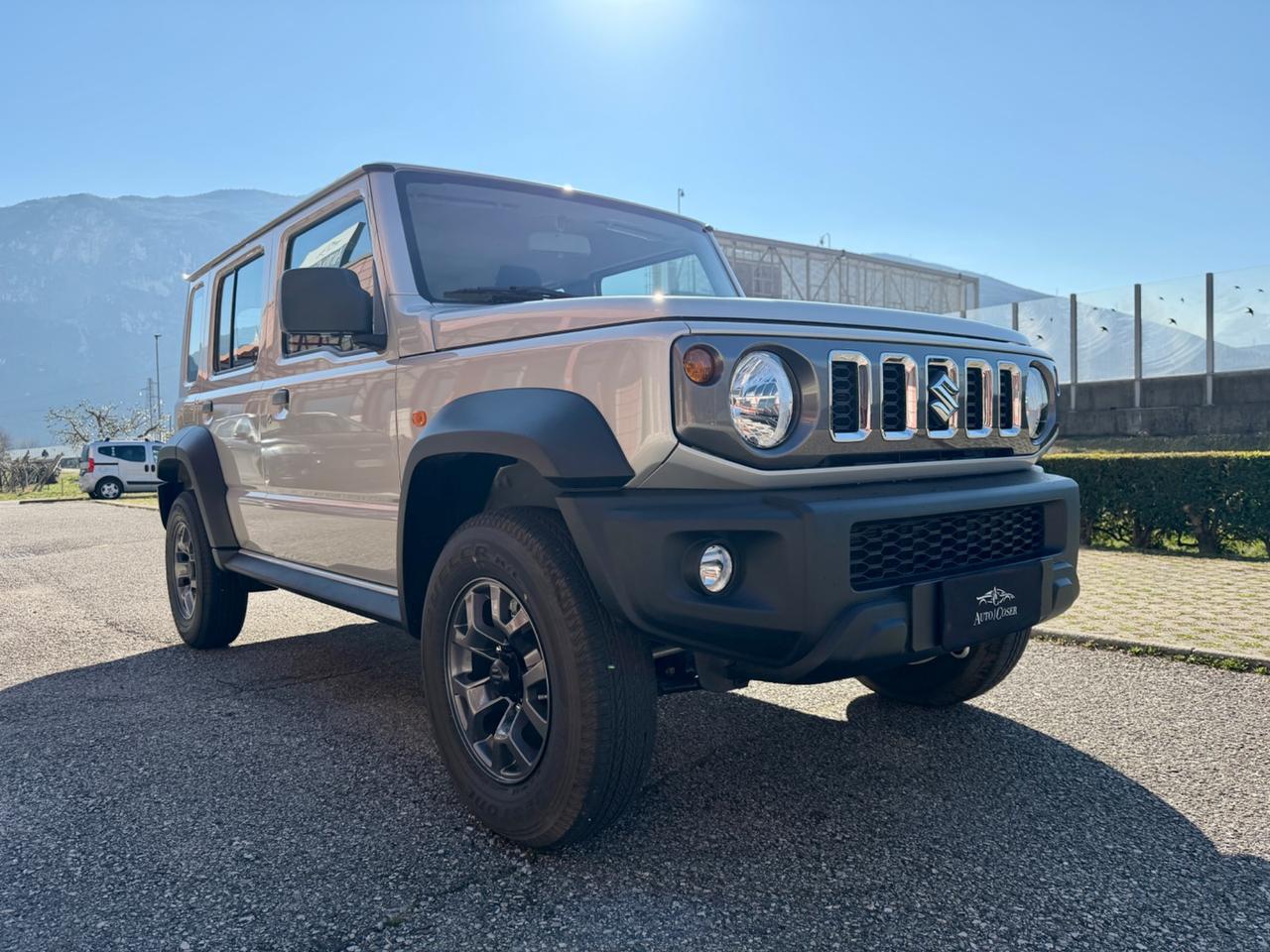 Suzuki Jimny 4x4 - 5 PORTE - 4 POSTI VETTURA !!!