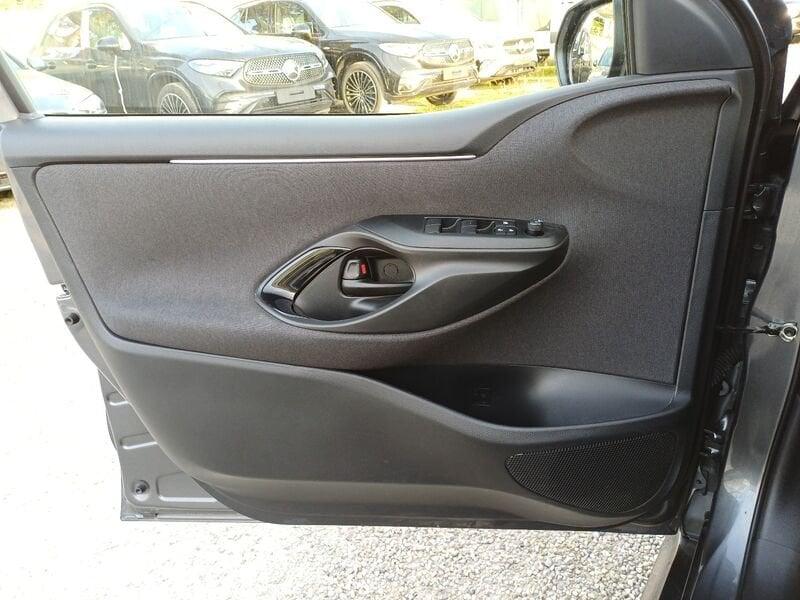 Toyota Yaris Yaris 1.5h 130 Lounge