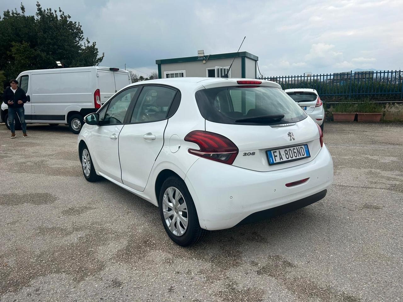 Peugeot 208 1.4 HDi 68 CV 5 porte Active 2015