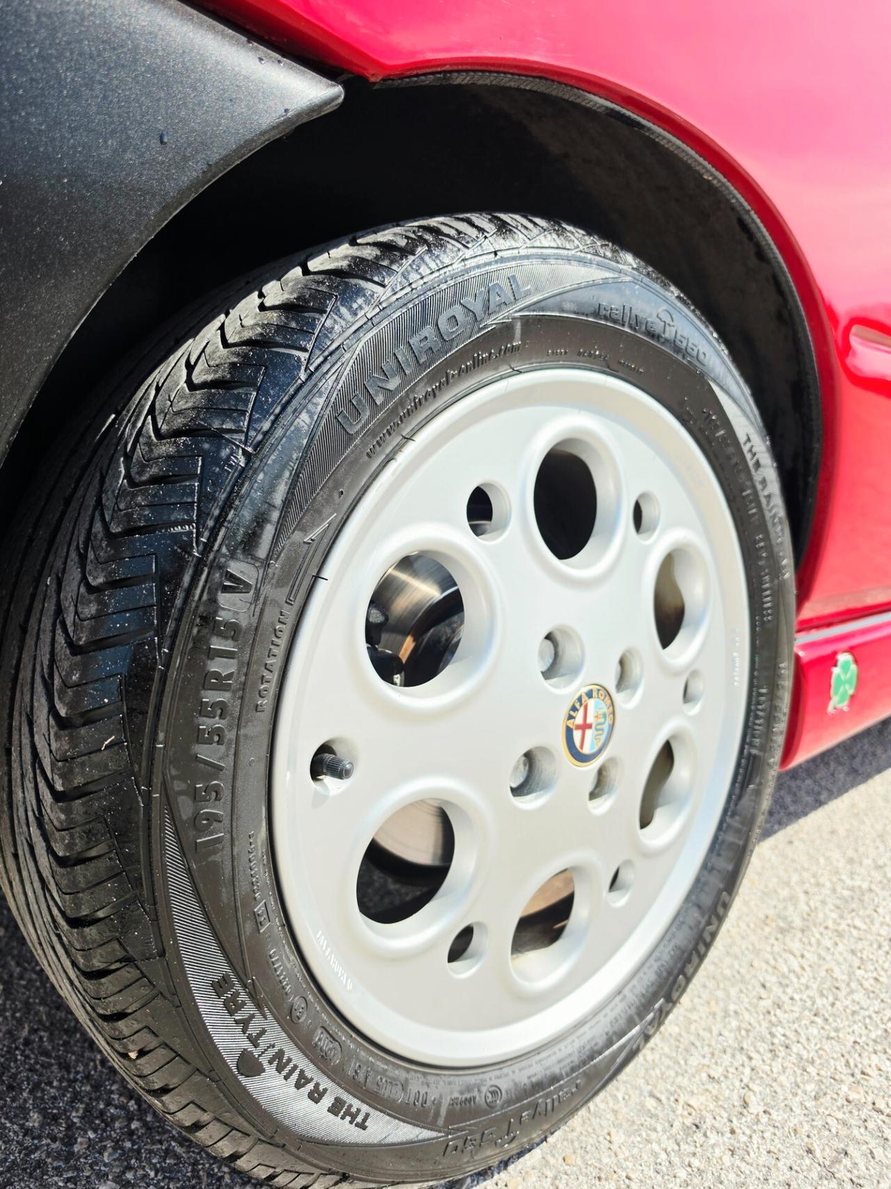 Alfa Romeo 145 2.0i 16V Quadrifoglio TOP Condition UNICOPROPRIETARIO