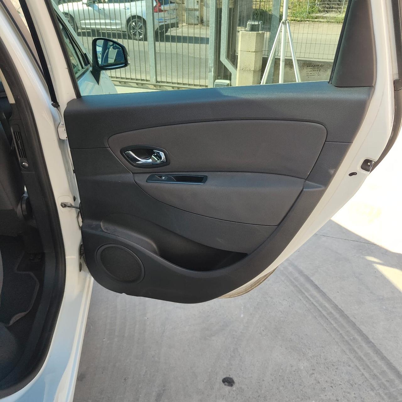 Renault Scenic Scénic XMod dCi 110 CV Start&Stop Energy Limited