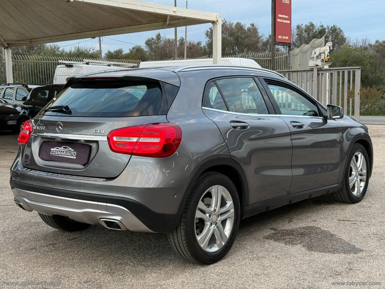 MERCEDES-BENZ GLA 200 CDI Sport