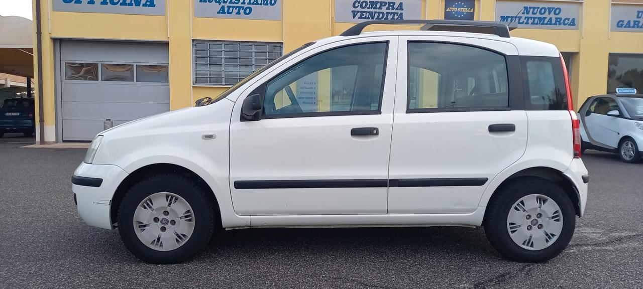 Fiat Panda Benzina cc. 1.242 5 Porte Utilizzabile anche per i Neopatentati.