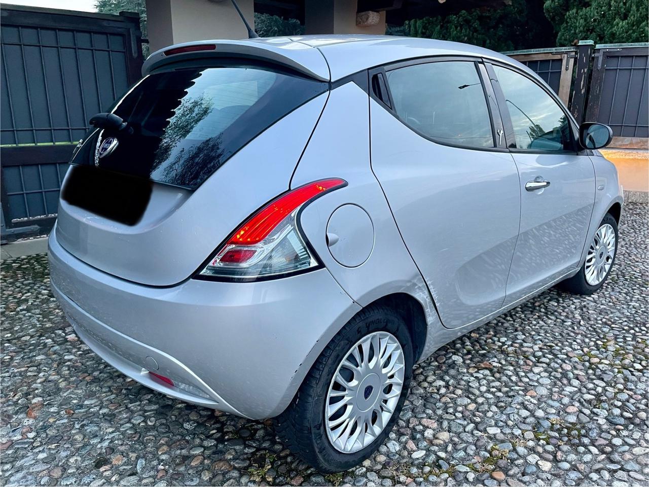 Lancia Ypsilon 1.2 69 CV 5 porte Gold *UNICO PROPRIETARIO*