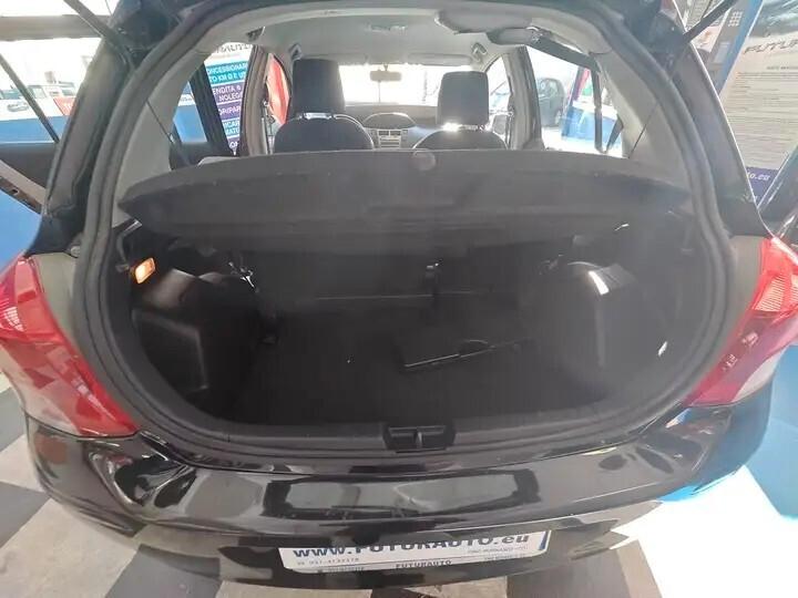 Toyota Yaris 1.3 5 porte M-MT Sol