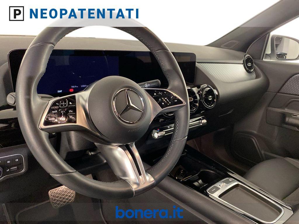 Mercedes GLA 180 180 Progressive Advanced Plus 7G-DCT