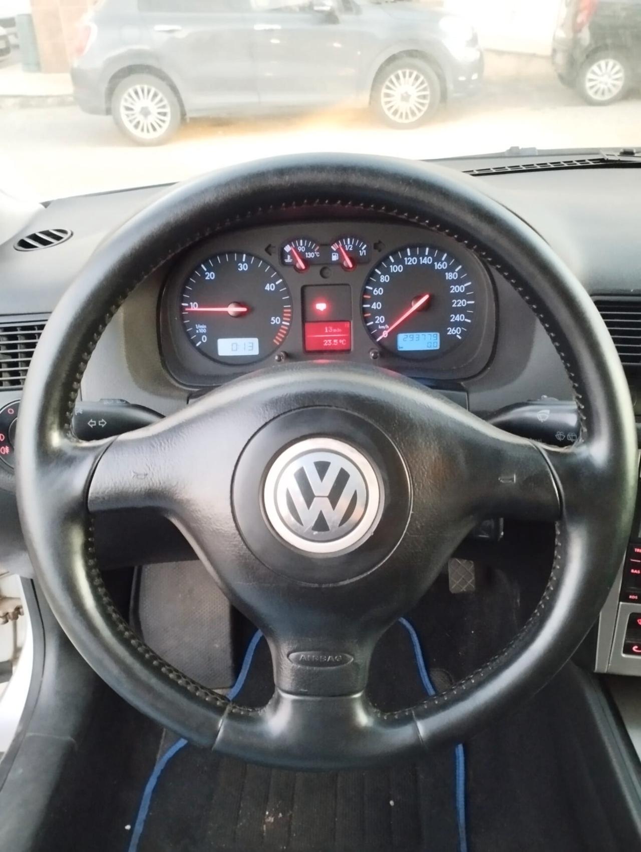 Volkswagen Golf 1.9 TDI/101 CV Comfortline