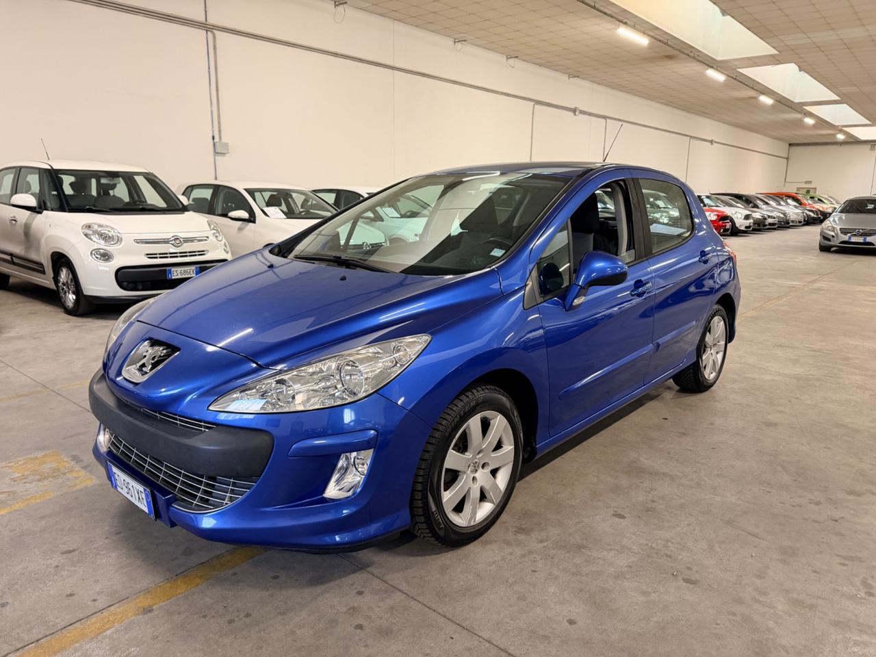 Peugeot 308 1.4 VTi 98CV 5p. Premium