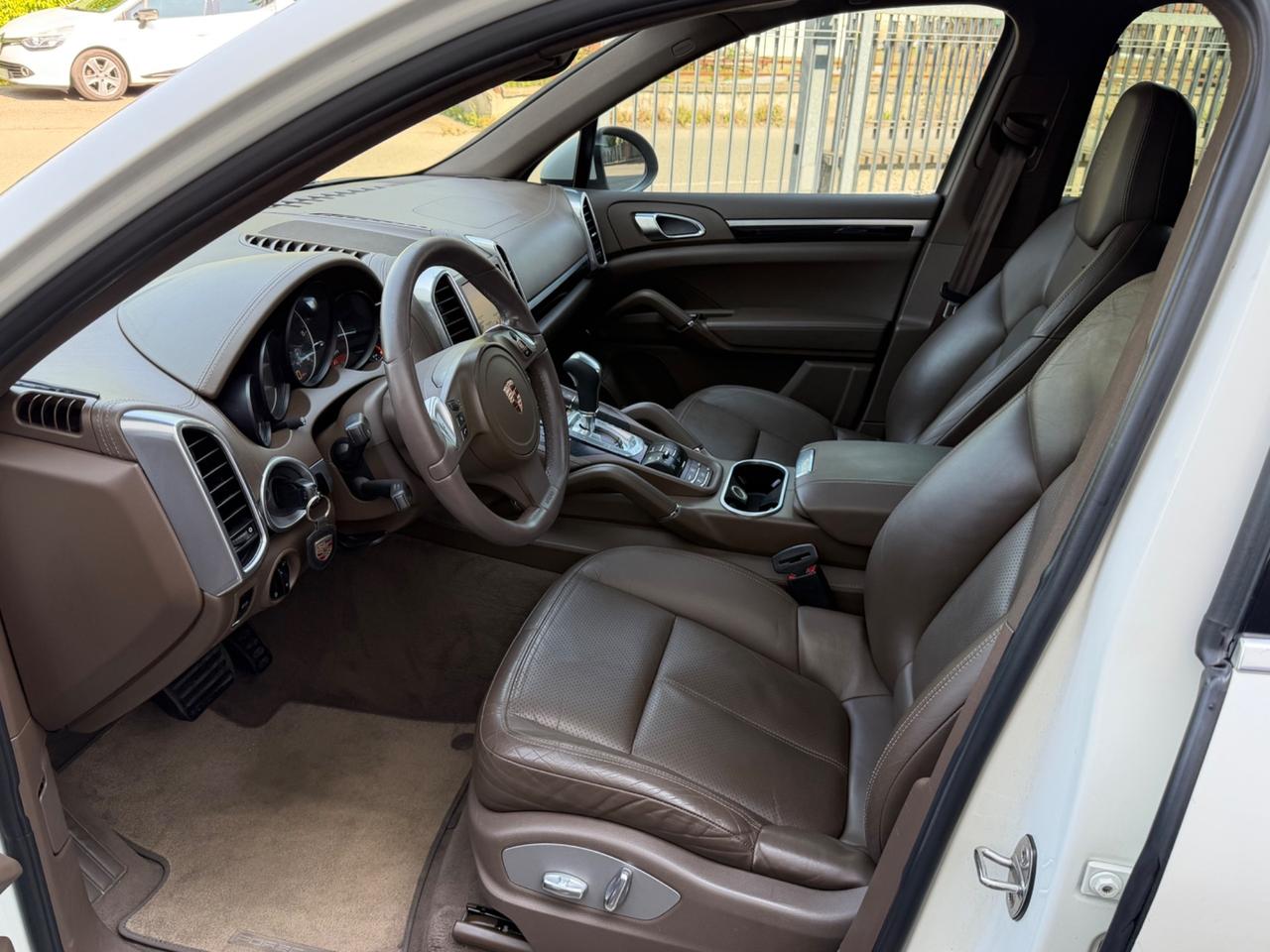 Porsche Cayenne 3.0 Diesel NO SUPERBOLLO TETTO NAVI FULL