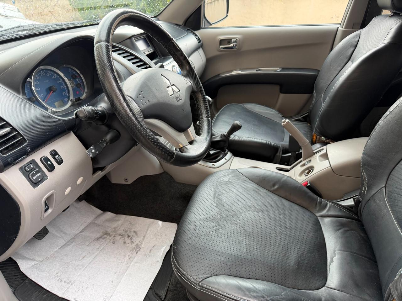 Mitsubishi L200 2.5 DI-D/136CV Double Cab