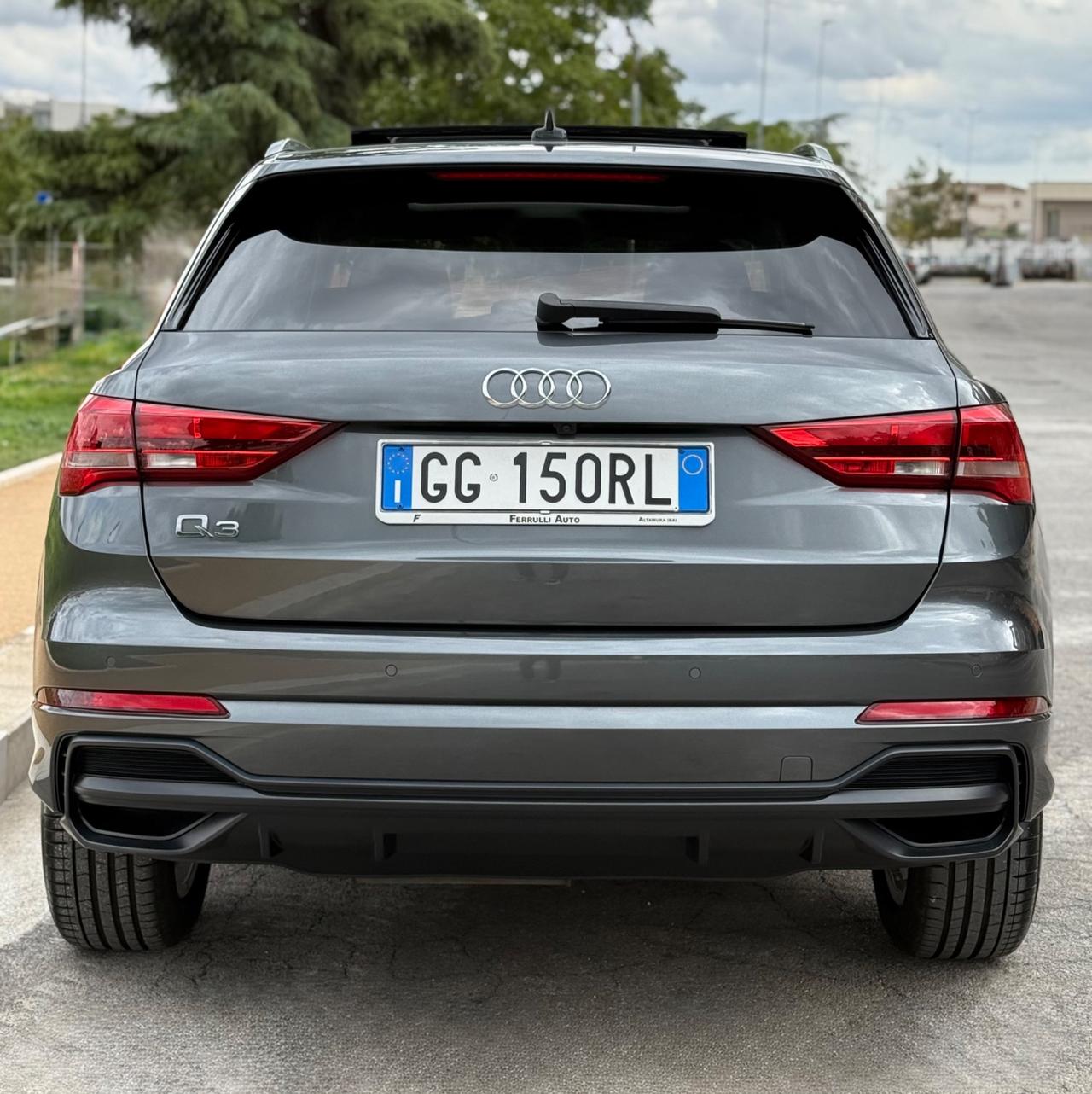 Audi Q3 35 2.0 Tdi 150CV S line TETTO/TELECAM