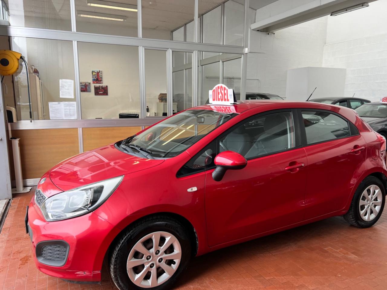 Kia Rio 1.1 CRDi WGT 5p. EX