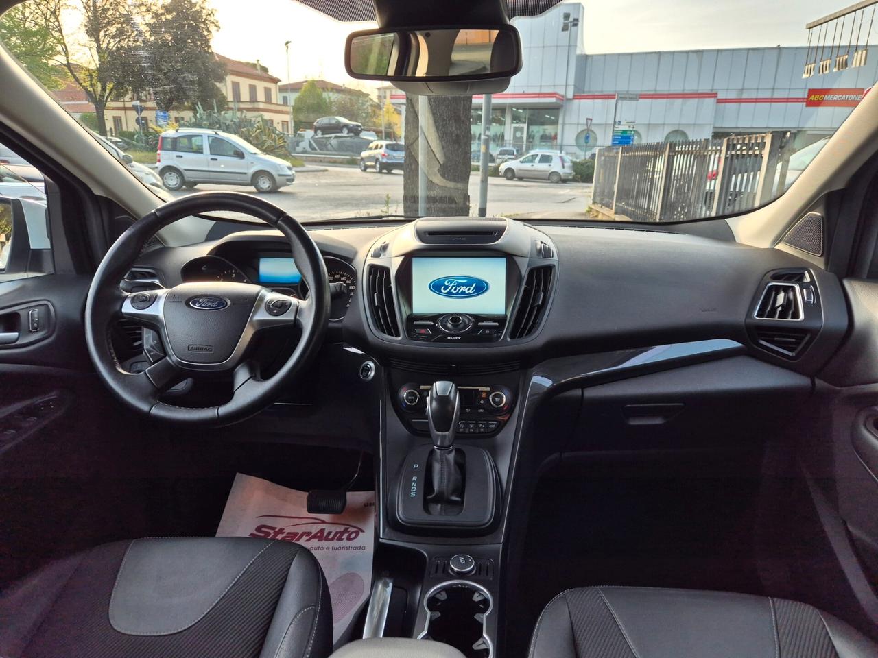 Ford Kuga 2.0 TDCI 150 CV S&S 4WD Powershift Titanium