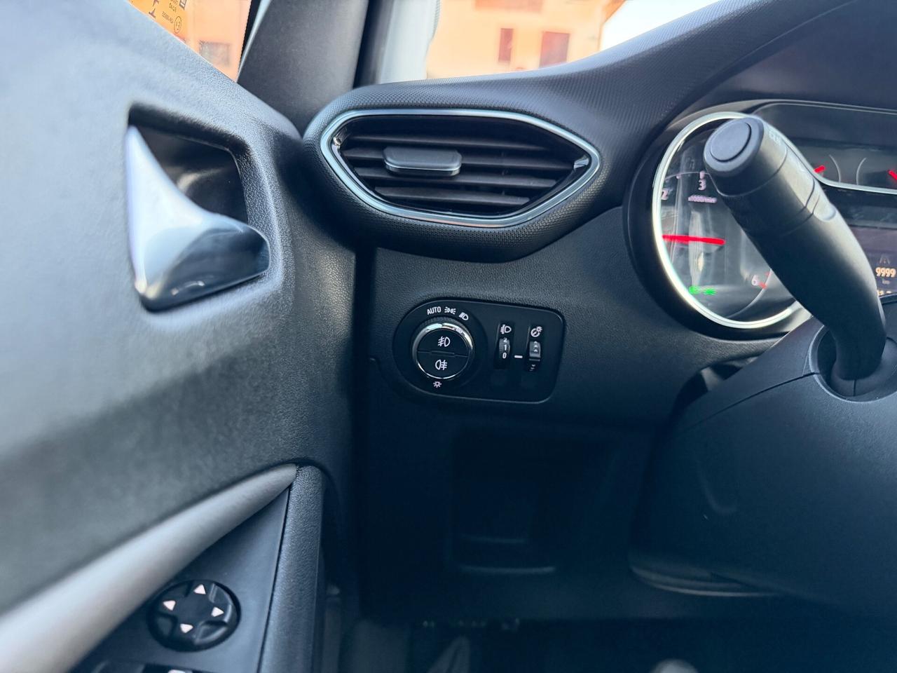 Opel Crossland X 1.6 Tdi 120 CV Solo 89000 Km