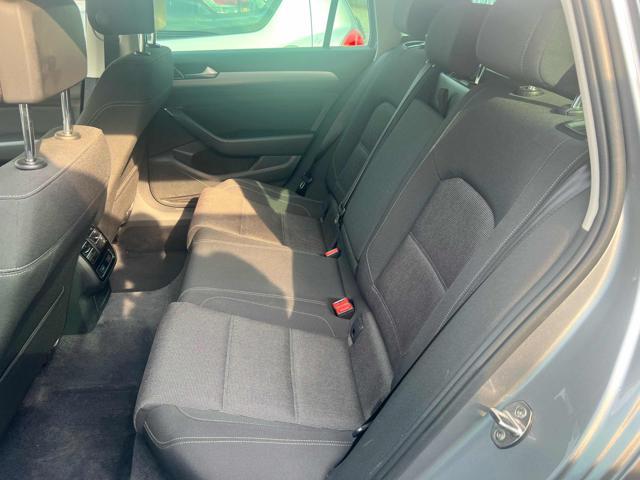 VOLKSWAGEN Passat Variant 2.0 TDI DSG Business BlueMotion Tech UNICO PROP