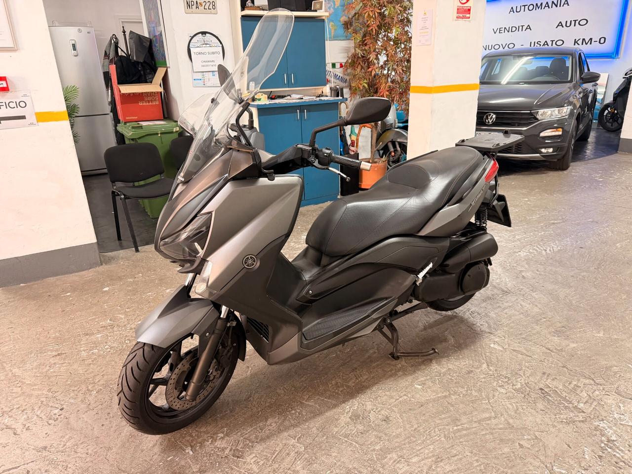 Yamaha X-Max 250