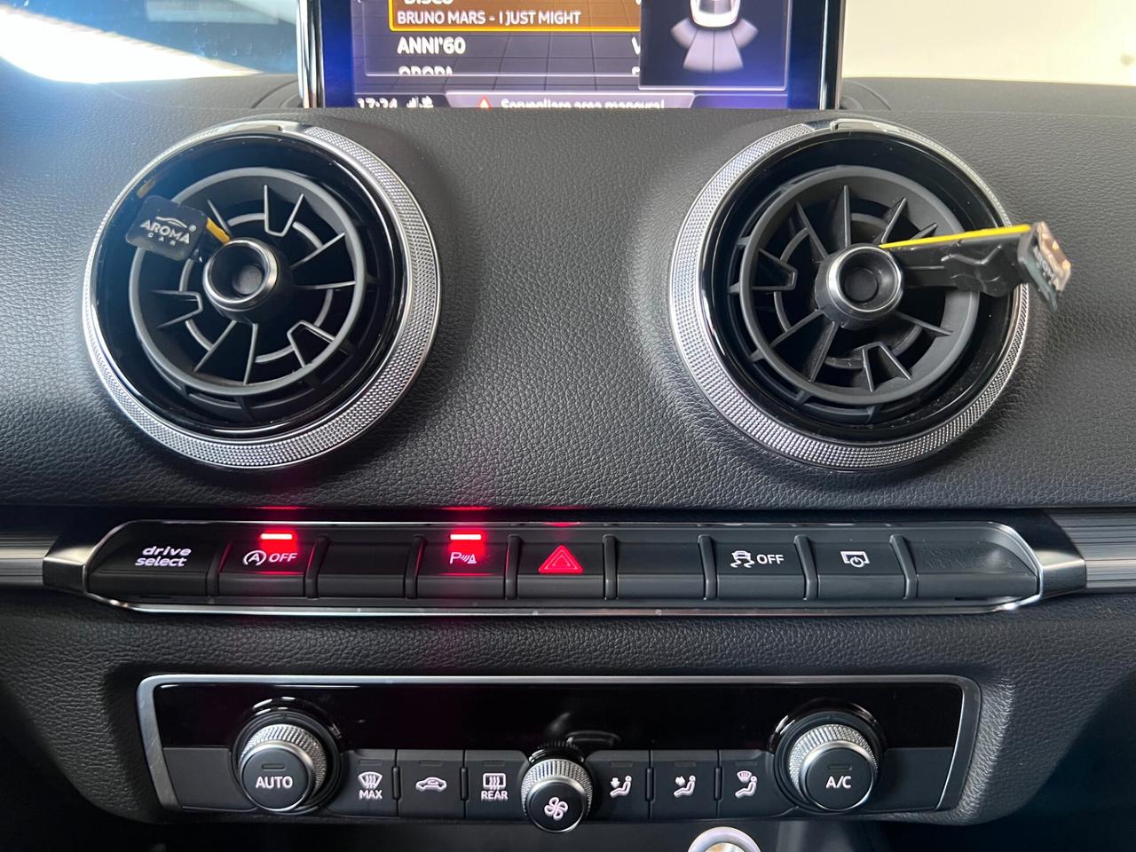 Audi A3 Sedan 1.6 TDI 116 CV S tronic Sport
