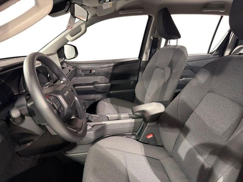 Toyota Hilux 2.8 DIESEL MILD HYBRID 48V 204 CV AUTOMATICO