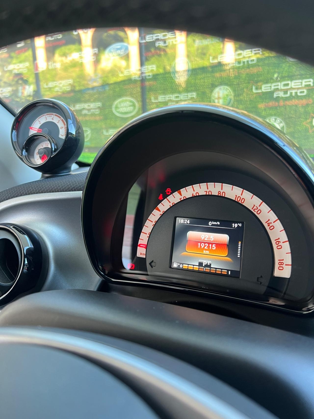 Smart ForFour 0.9 90cv - cabrio -pelle -automatica - Full Optional