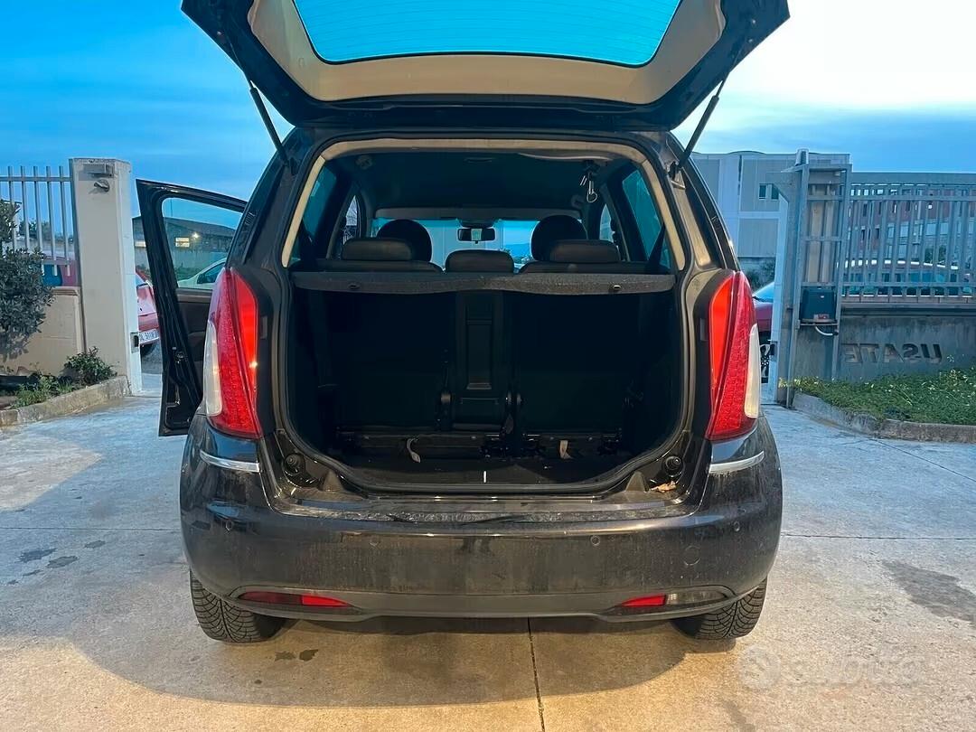 Lancia MUSA 1.3 Mjt 95 CV Diva 2012