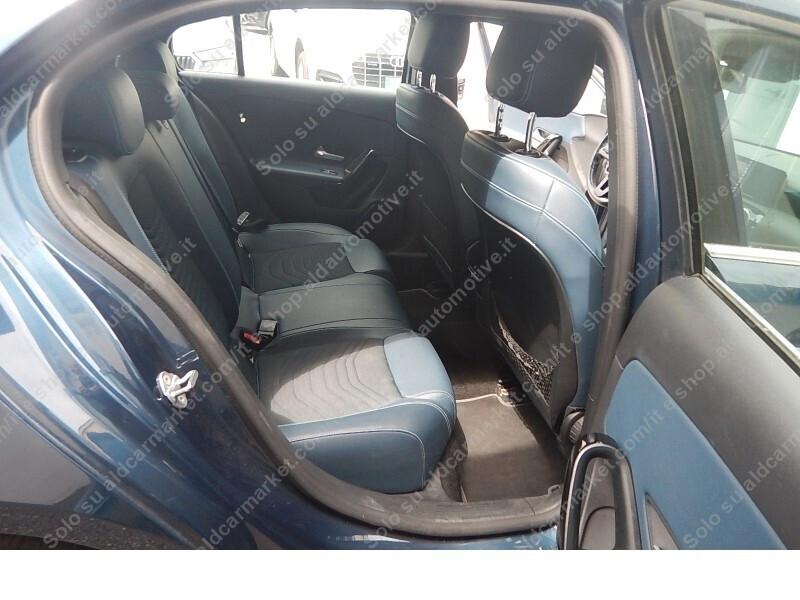 Mercedes-Benz A 180d Autom. *49.000 Km* da VETRINA