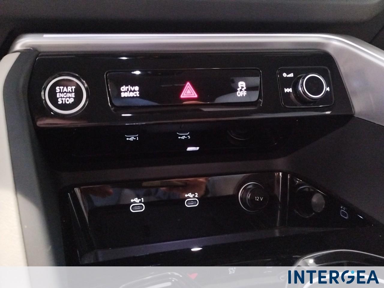 AUDI Q5 2.0 tdi mhev+ Business Advanced quattro 204