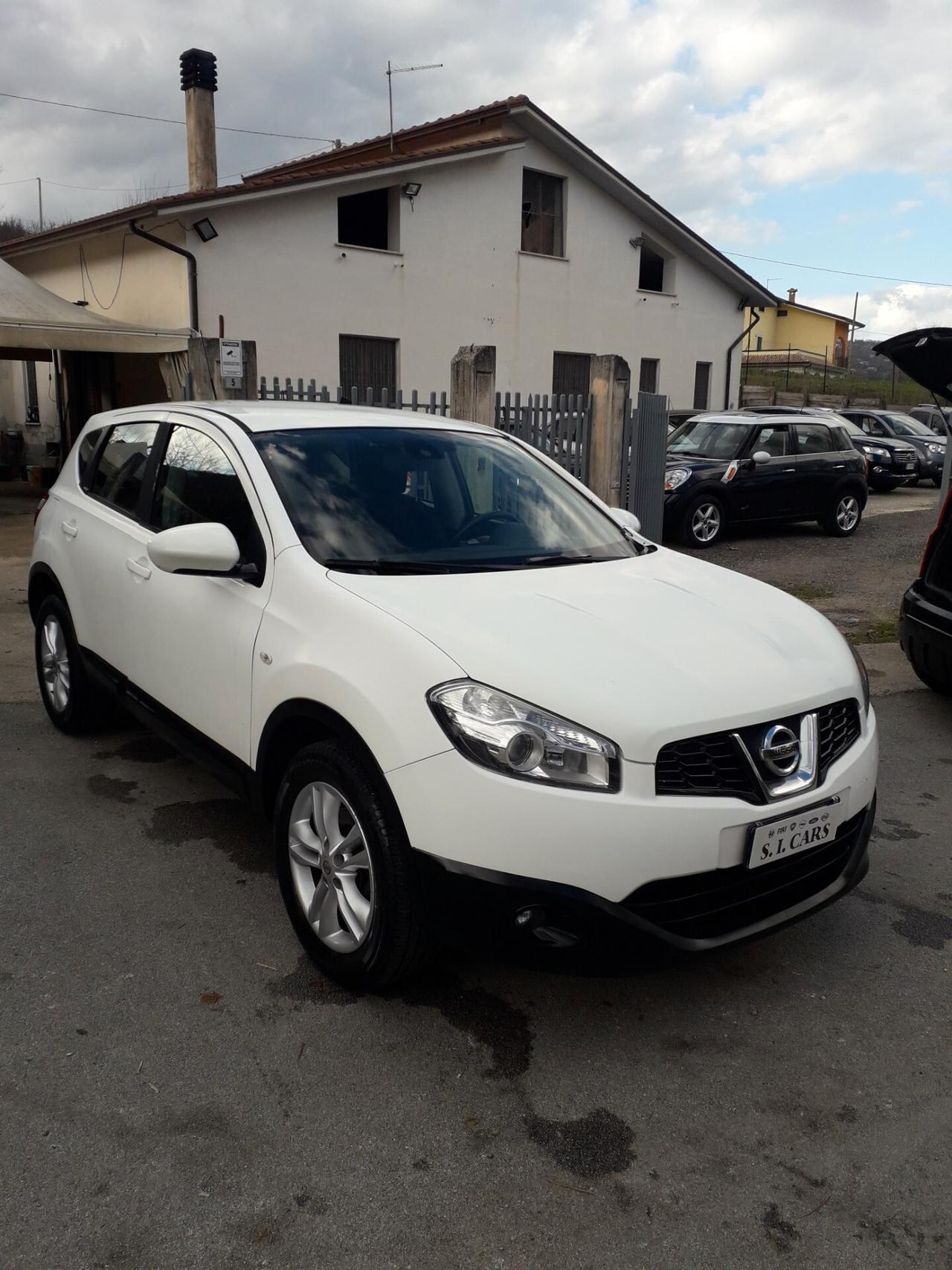 Nissan Qashqai 1.5 dCi DPF 011